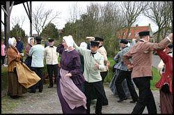 Ein Bild von der Amelander Volkstanzgruppe